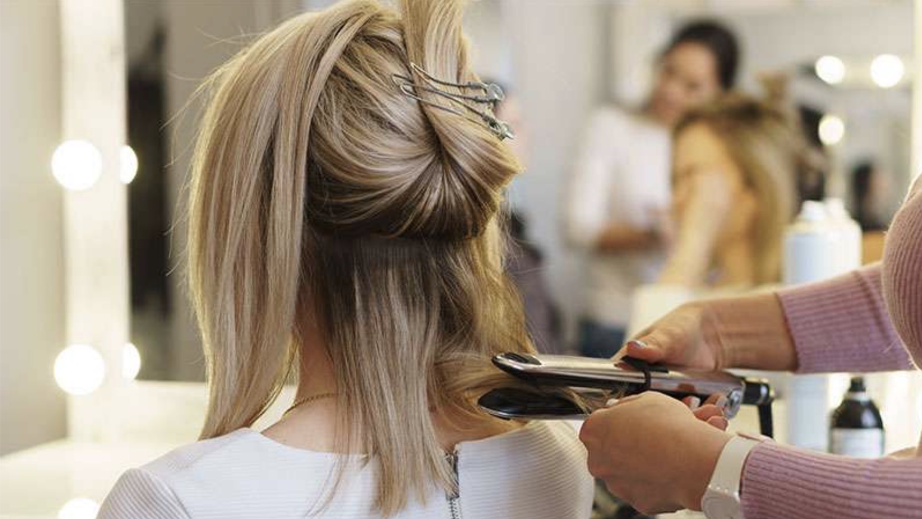 Haarstyling met stijltang